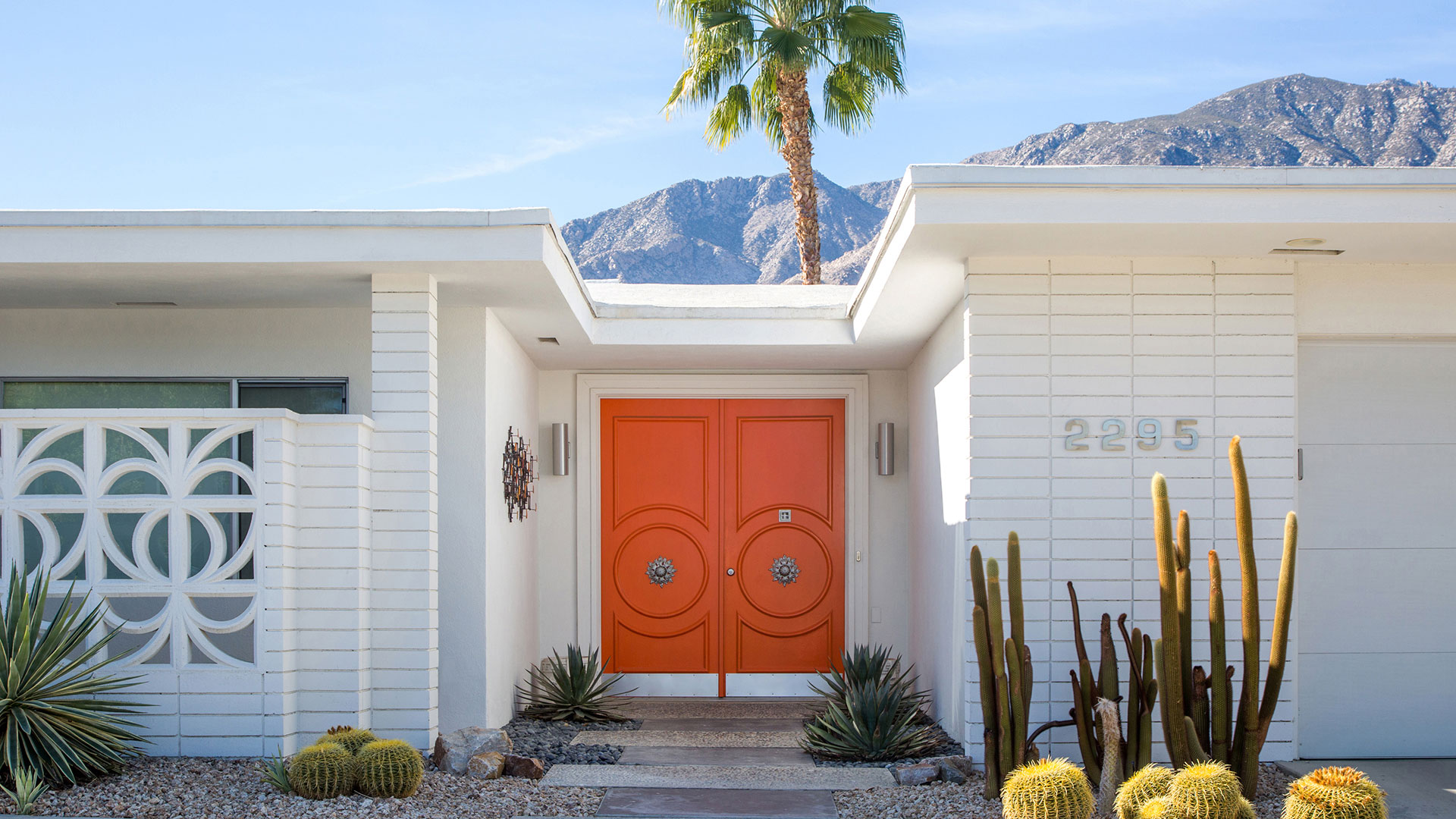 Palm Springs modern architecture with palm tree